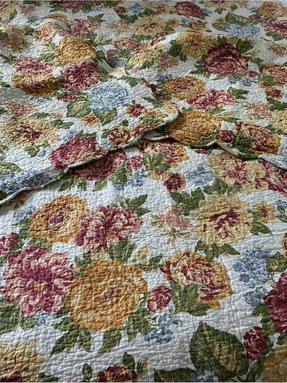 Cotton Floral Quilt Queen Size with 2 Shams Cottage Shabby Chic EUC